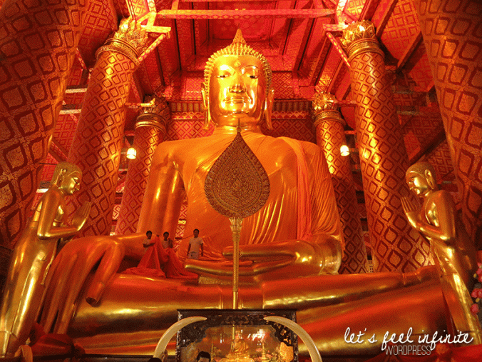 Wat Phanam Choeng - Luang Pho Tho