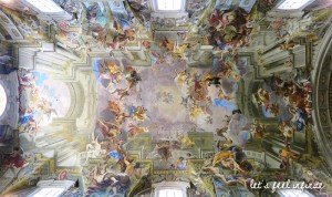 Détail de la voûte en trompe l'oeil de l'église Sant’Ignazio di Loyola